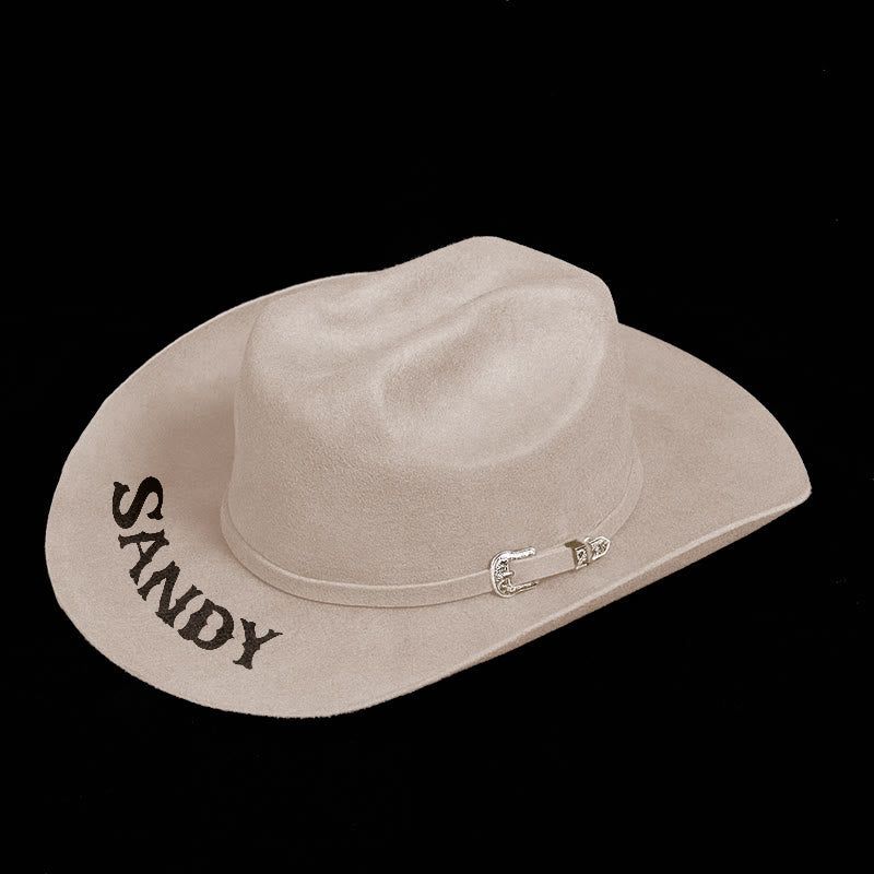 Sombrero de vaquero de color sólido con texto personalizable y cinturón - image 1