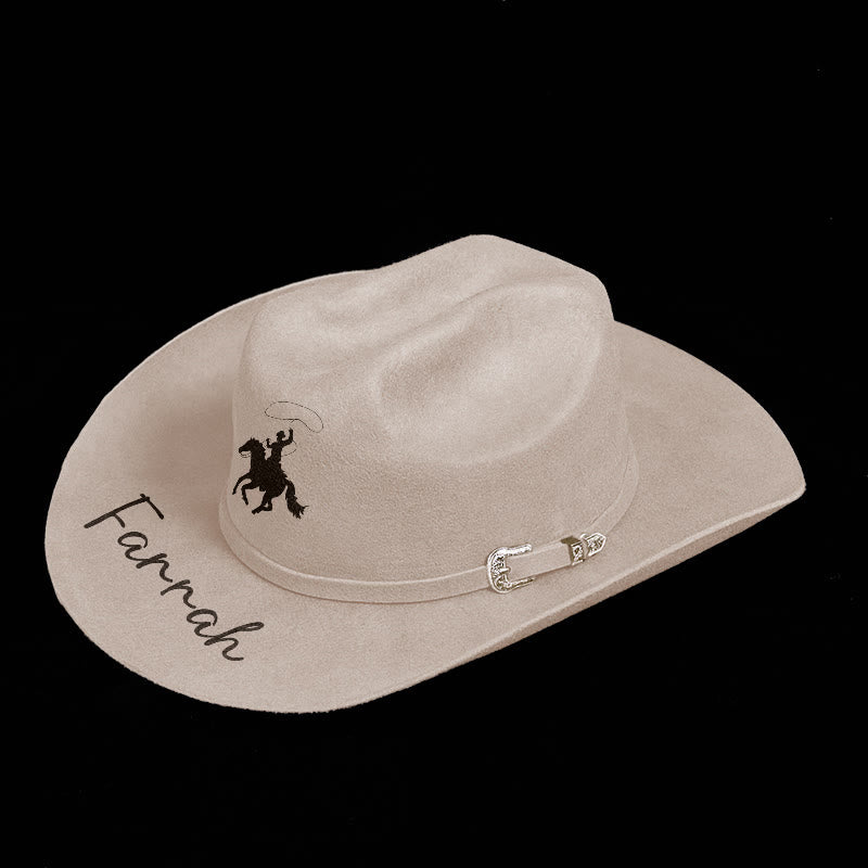 Sombrero de vaquero con texto y cinturón personalizables con estampado de equitación - image 1