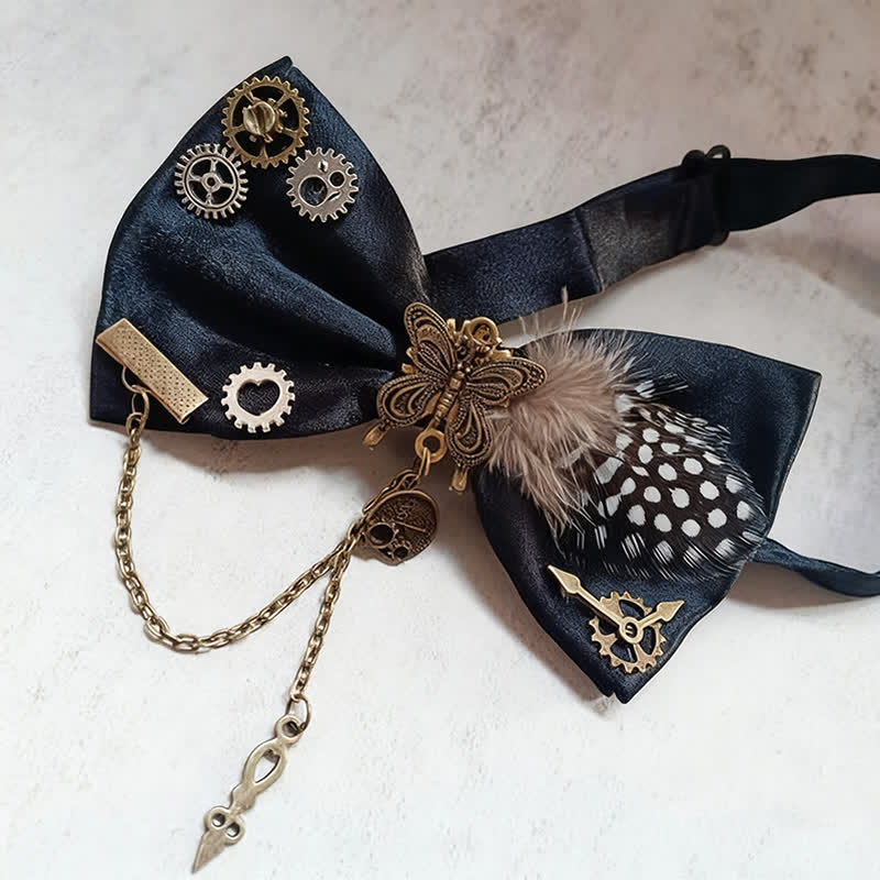 Pajarita de plumas con lunares blancos y engranajes estilo steampunk - image 1