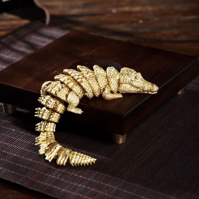 Broche articulado de cocodrilo dorado móvil, accesorio para traje - Dorado - image 0