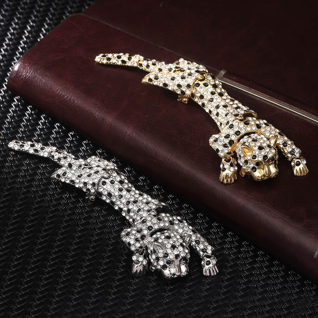 Broche articulado móvil de guepardo con diamantes de lujo - image 0