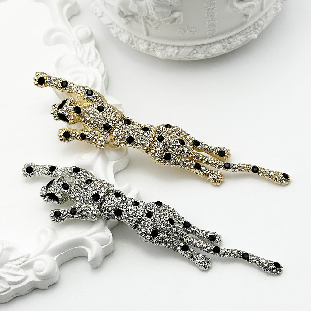Broche articulado de guepardo móvil con puntos negros y incrustaciones de diamantes - image 1