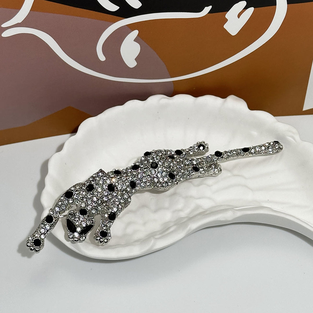 Broche articulado de guepardo móvil con puntos negros y incrustaciones de diamantes - Plata - image 4