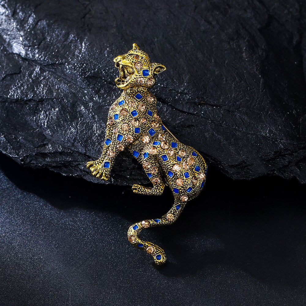 Broche de leopardo cuadrado azul con diamantes tachonados en oro - image 1