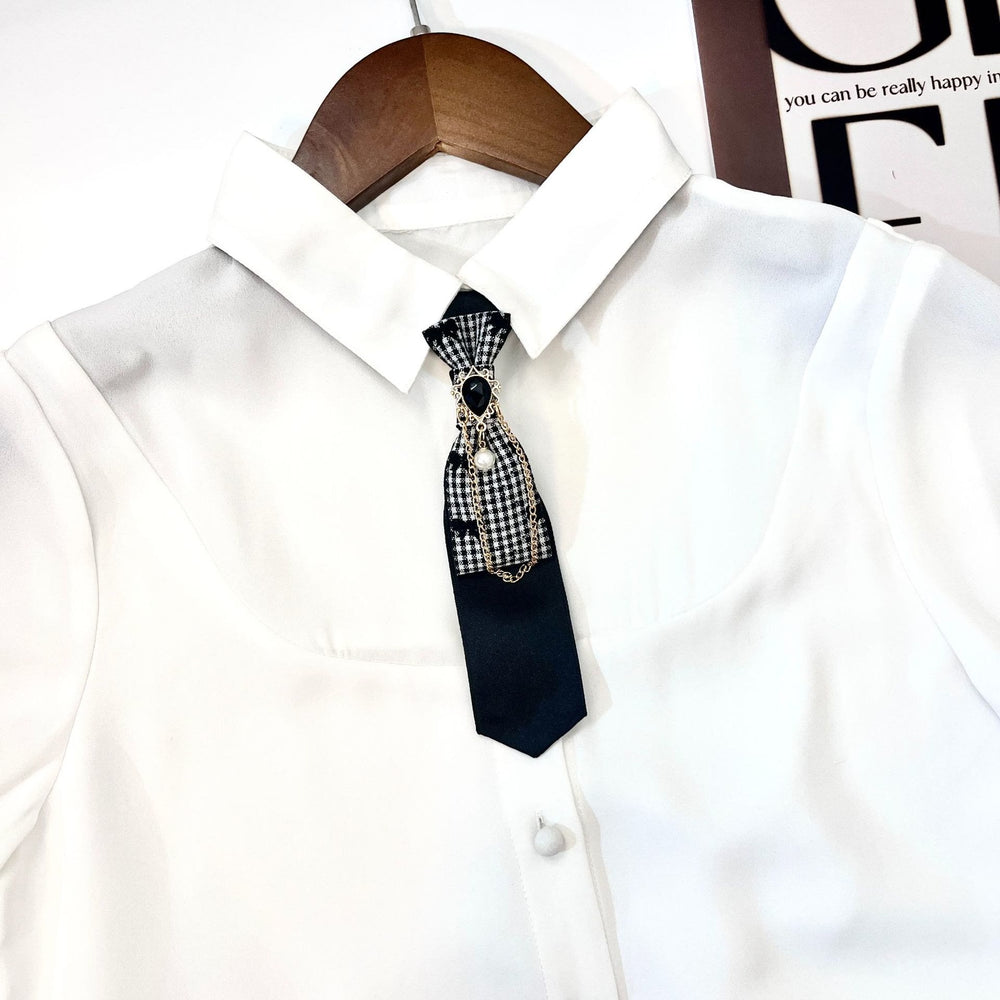 Corbata de moda con corazón de melocotón negro y perla preatada - image 1