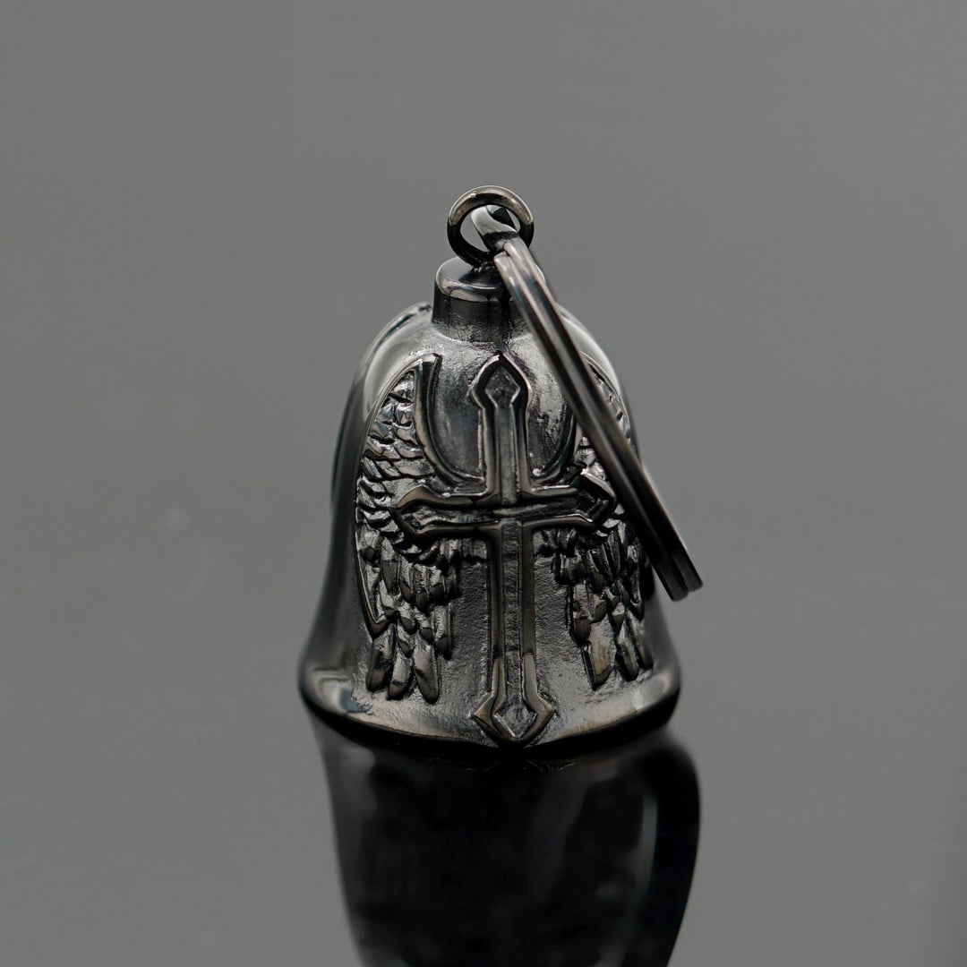 Llavero de campana con cruz vikinga y alas de plata - image 0