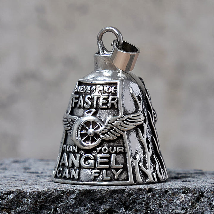 Llavero con forma de campana de la suerte y rueda de ala de ángel para montar a caballo - image 2