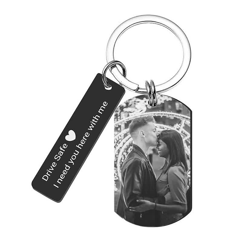 Llavero con foto y texto personalizados grabados con láser - image 1