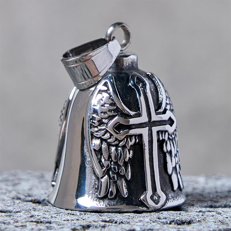 Llavero de campana con cruz vikinga y alas de plata - image 3