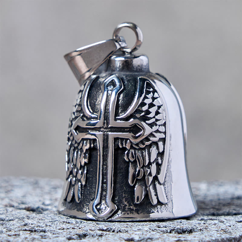 Llavero de campana con cruz vikinga y alas de plata - image 2