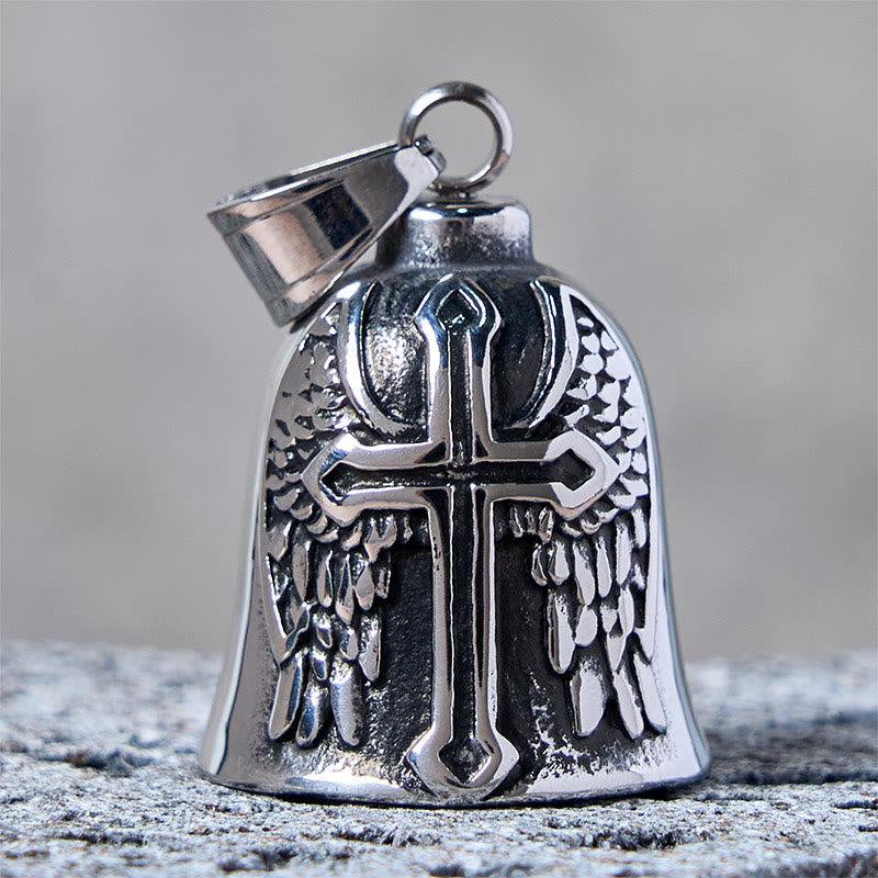 Llavero de campana con cruz vikinga y alas de plata - image 1