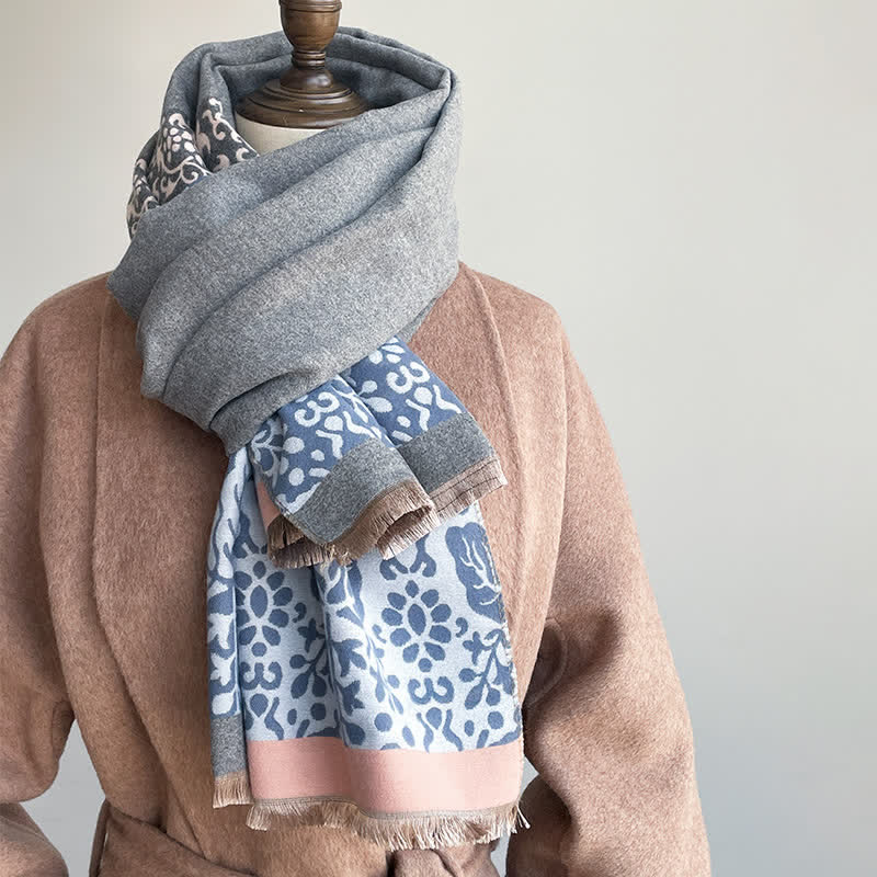 Bufanda cálida con estampado de hojas y flores estilo patchwork - image 1