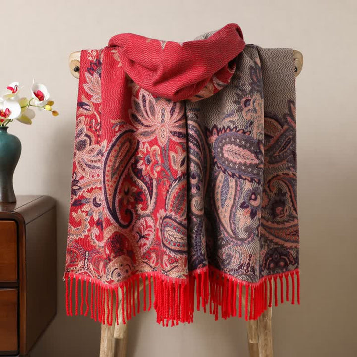 Bufanda con borlas y jacquard paisley de estilo boho-chic - Rojo - image 6