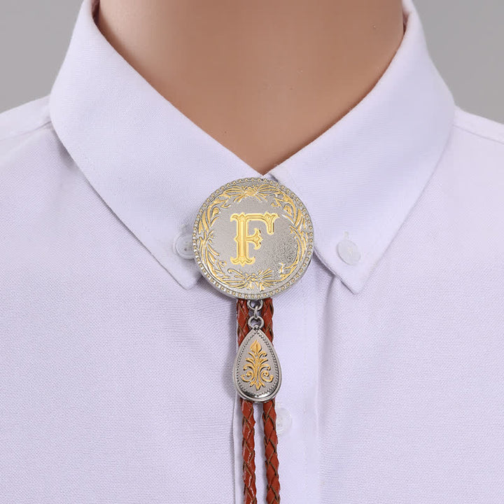 Corbata bolo de cuero marrón con inicial y colgante en forma de lágrima - Oro - F - image 8