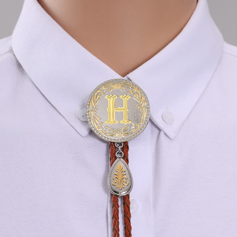 Corbata bolo de cuero marrón con inicial y colgante en forma de lágrima - Oro - H - image 10