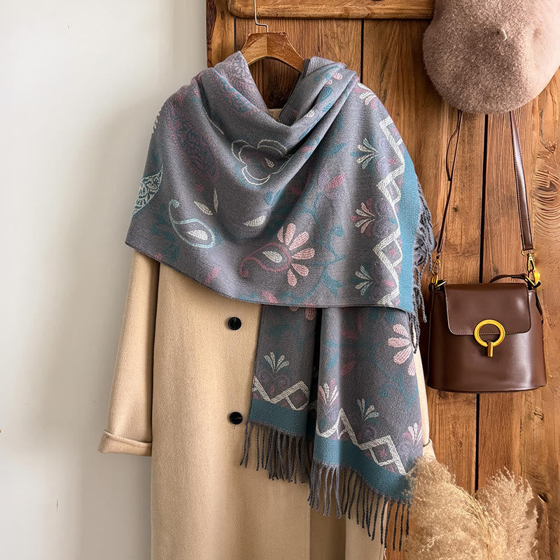 Chal de invierno cálido para mujer, estilo bohemio, con borlas estampadas. - image 9