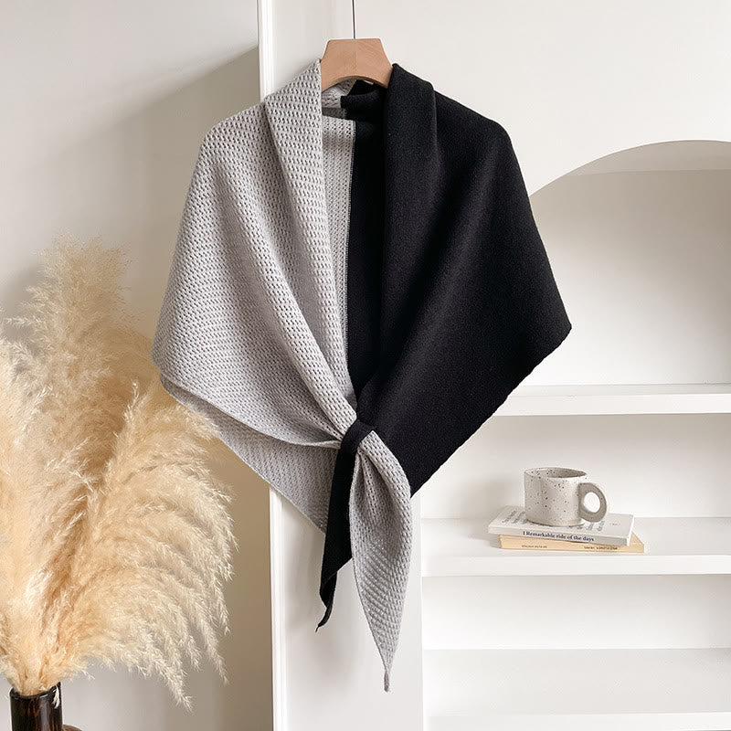 Elegante bufanda triangular bicolor para mujer, ideal para el invierno. - Gris oscuro - image 8