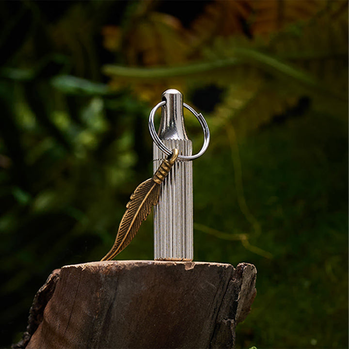 Llavero creativo con navaja cápsula, colgante de pluma de aleación, collar de plata - image 5