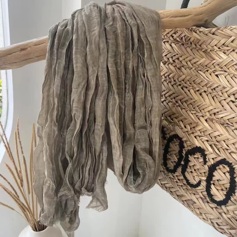 Pañuelo de algodón y lino con textura arrugada y elegante para las cuatro estaciones - Caqui oscuro - image 4