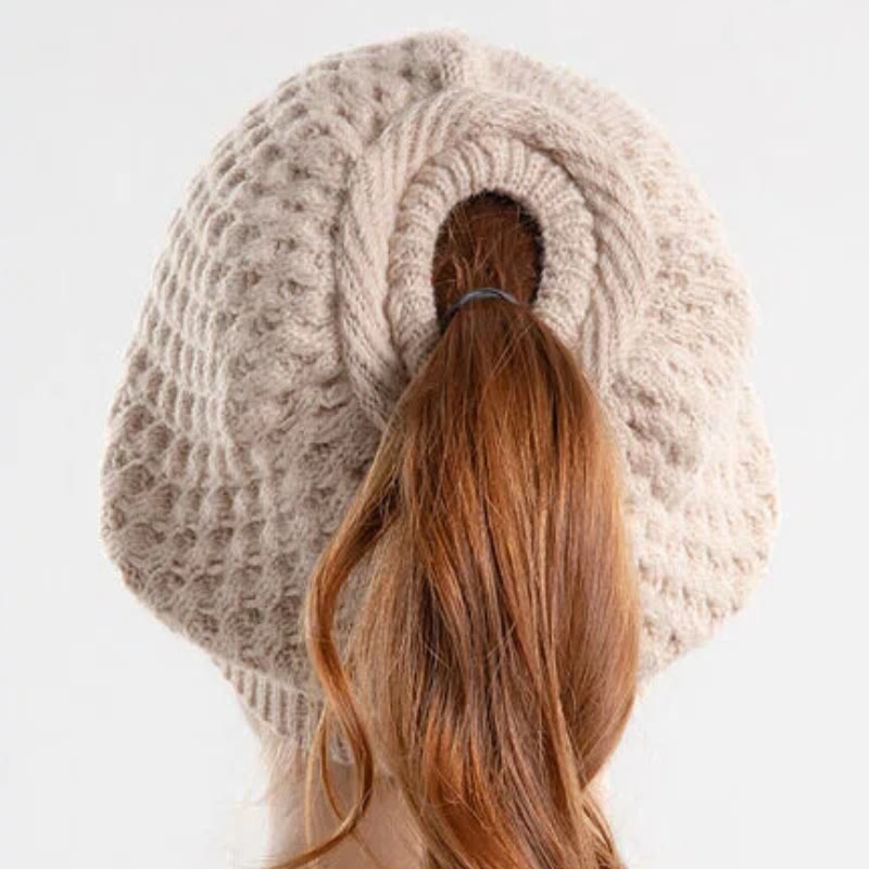 Gorro de punto abierto para mujer con coleta, cálido para invierno. - image 1