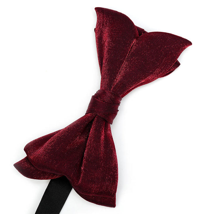 Pajarita de caballero de color liso con forma de cola de pez - image 1