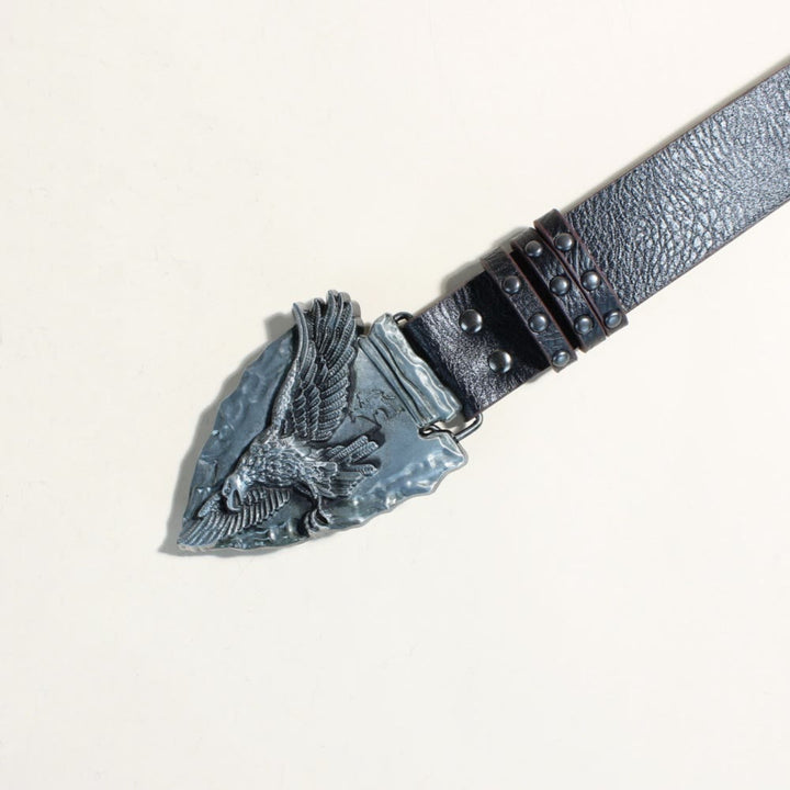 Cinturón negro con hebilla triangular retro de águila y remache metálico - image 3