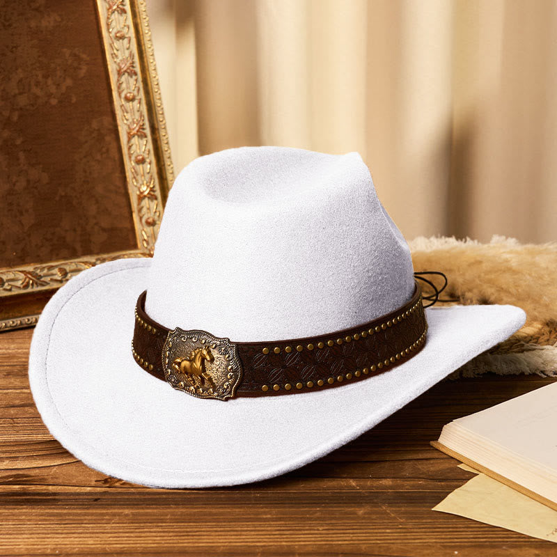 Sombrero vaquero para hombre con hebilla de caballo dorada, ala con remaches y cinturón - Blanco - M (22"-22 7/8") - image 9