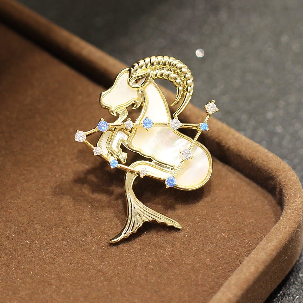 Broche de oro con nácar y cristal azul de las 12 constelaciones - Capricornio - image 18