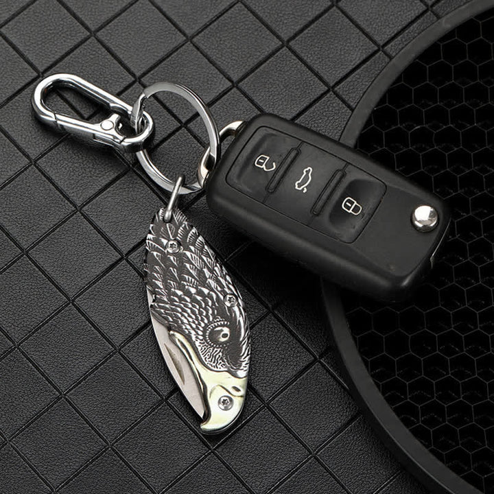 Collar con colgante de cuchillo plegable oculto con forma de águila y miniherramienta EDC - image 8