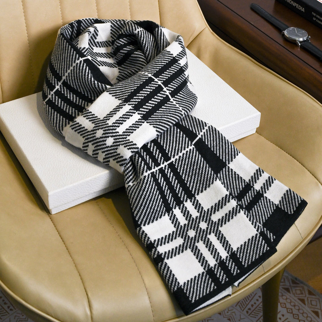 Bufanda de invierno acogedora con cuadros texturizados y elegantes para hombre - En blanco y negro - image 0