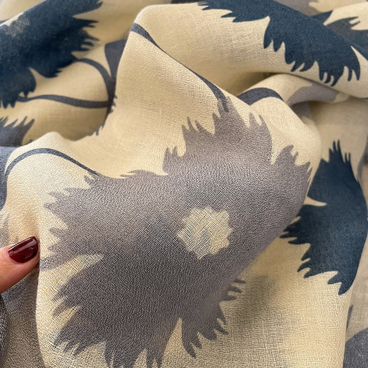 Bufanda ligera, versátil y multicolor con estampado floral elegante para mujer - image 3