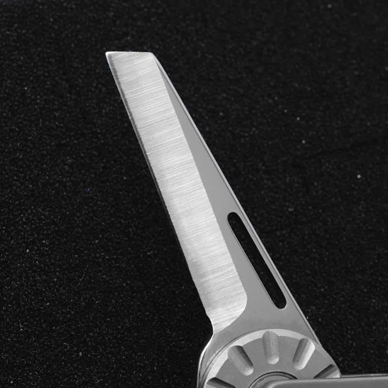 Llavero de escalada con cuchillo plegable de aleación de titanio - image 6