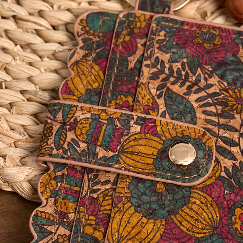 Cartera pulsera con estampado vintage de peces de colores y flores - image 1
