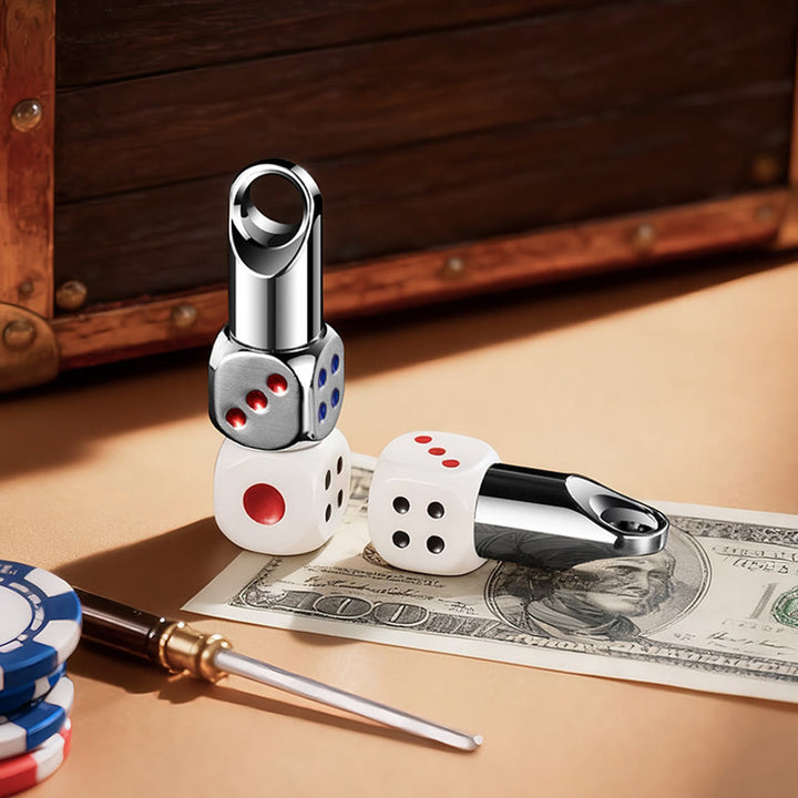 Llavero encendedor de queroseno recargable con mini dados clásicos - image 6