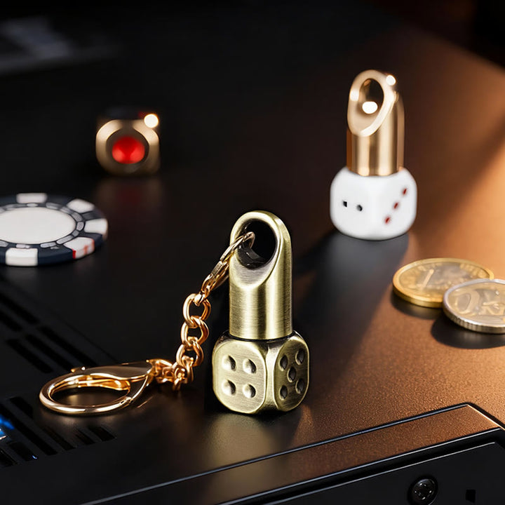 Llavero encendedor de queroseno recargable con mini dados clásicos - image 5