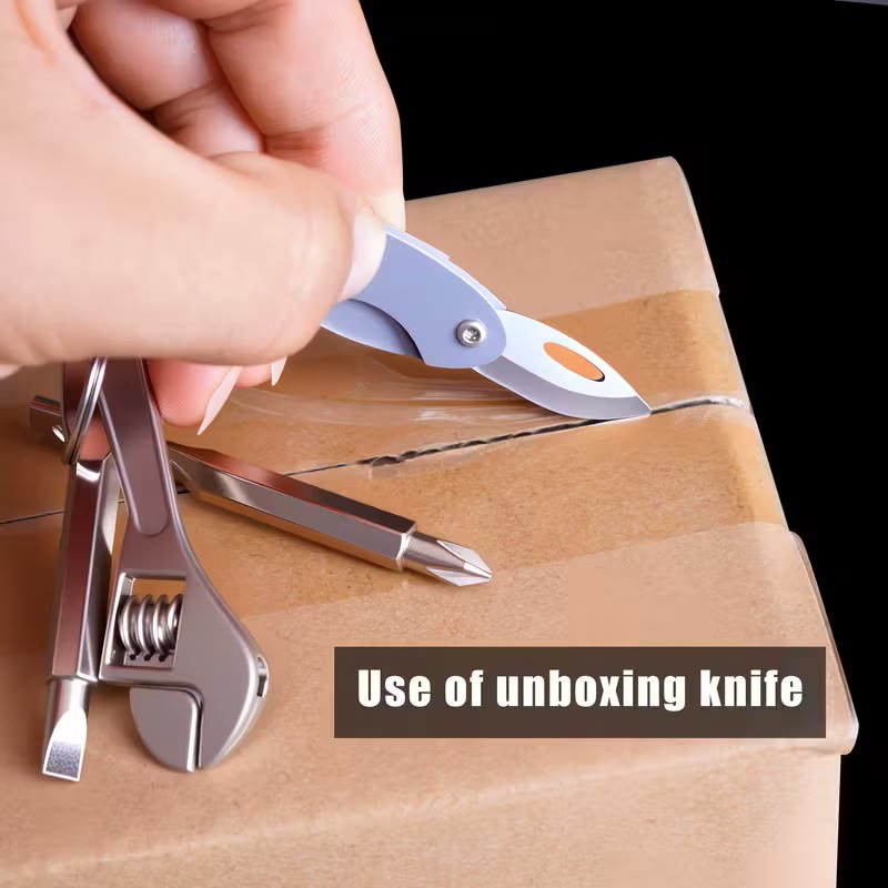 Juego de herramientas compacto 4 en 1: cuchillo, llave inglesa, destornillador y llavero - image 3