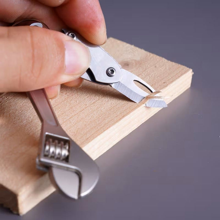 Juego de herramientas compacto 4 en 1: cuchillo, llave inglesa, destornillador y llavero - image 7