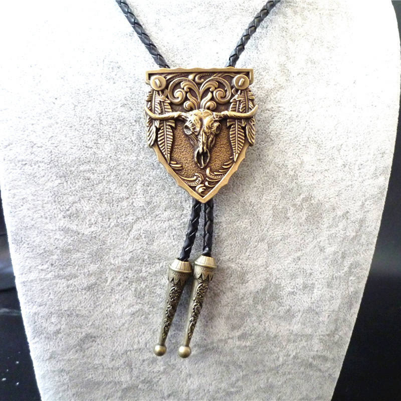 Corbata bolo de metal tallado vintage con emblema de calavera de buey - Estilo #1 - image 0