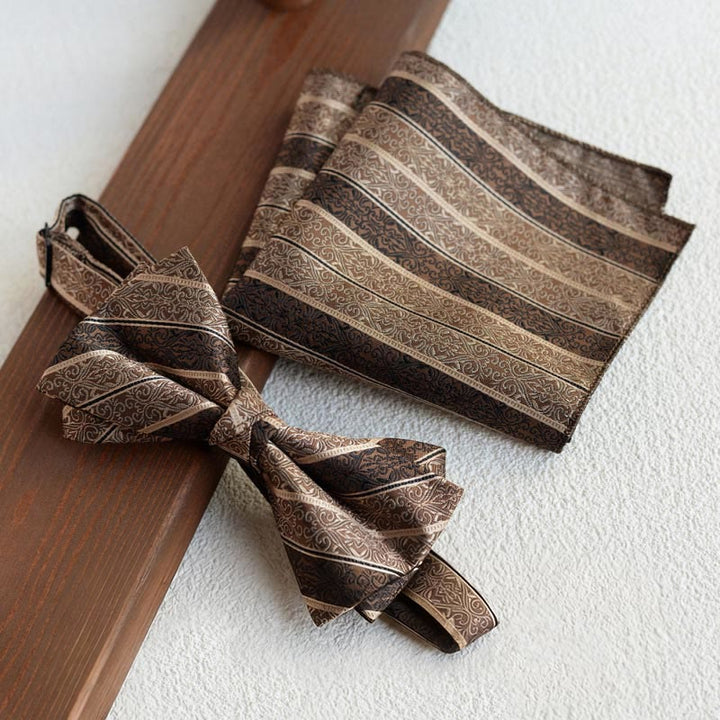 Conjunto de 5 corbatas retro con estampado diagonal marrón para hombre - Pajarita + Pañuelo de bolsillo - image 4