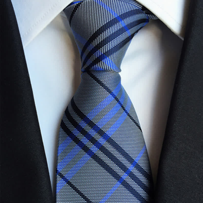 Corbata de cuadros para hombre de estilo moderno y de negocios.