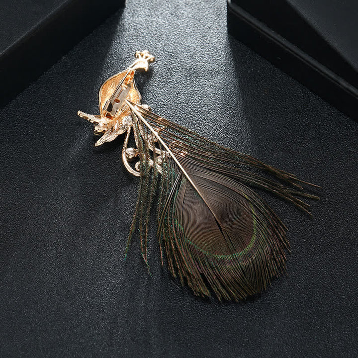 Broche étnico colorido de plumas de pavo real para mujer