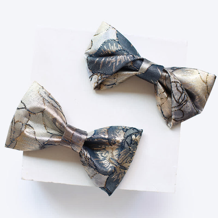 Pajarita con flores azules y doradas brillantes para hombre