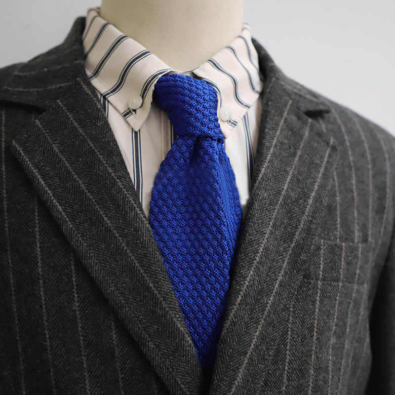 Corbata de punto estrecha y fina de color liso para hombre