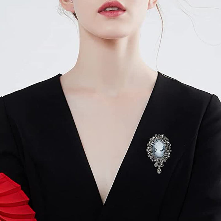 Broche victoriano con camafeo para mujer