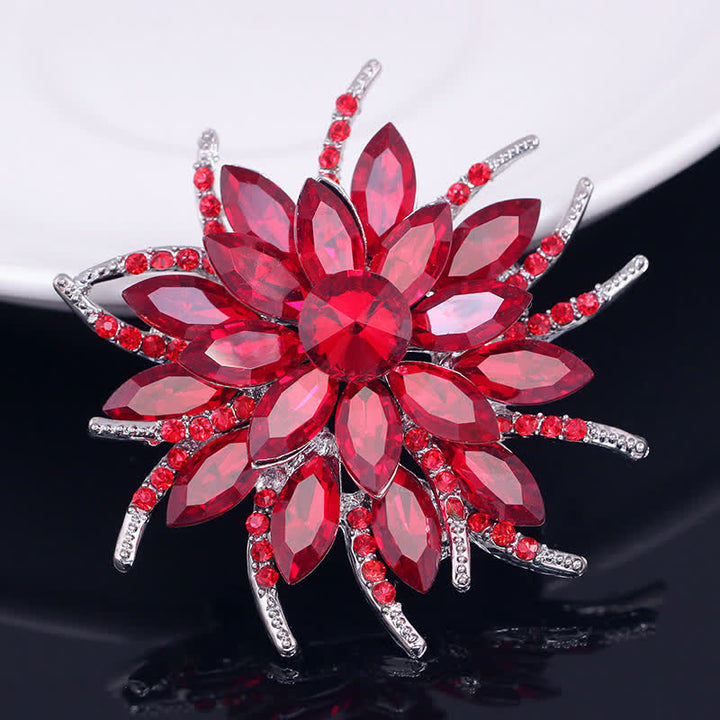 Broche clásico de cristal con forma de flor para mujer.