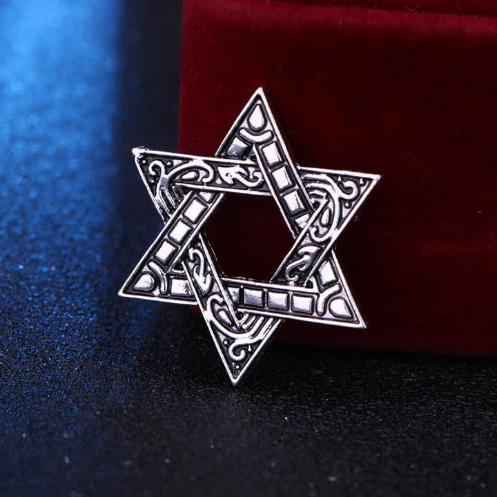 Broche de estrella de David tallado para hombre
