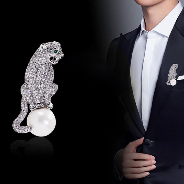 Broche de perlas con forma de pantera jaguar para hombre
