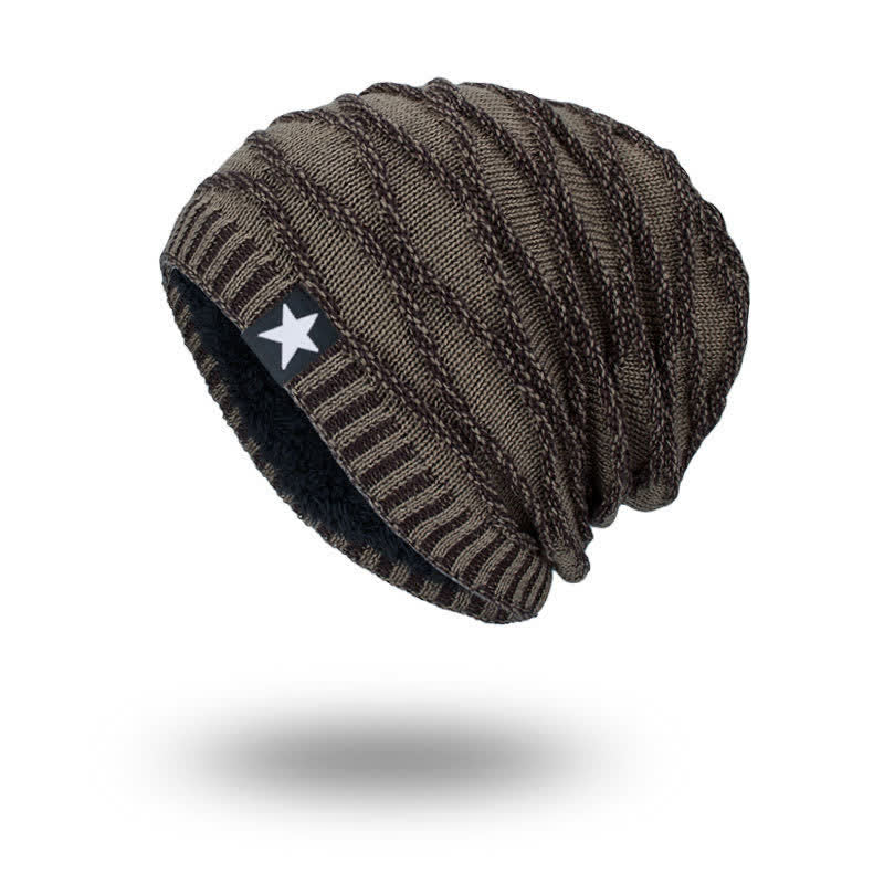 Gorro de punto de cinco estrellas con forro polar