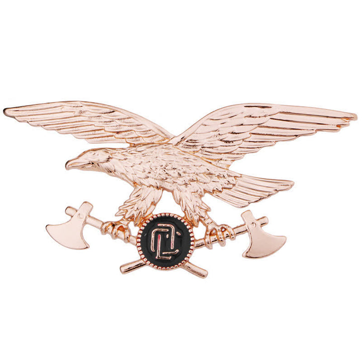 Broche de hacha con águila retro para hombre