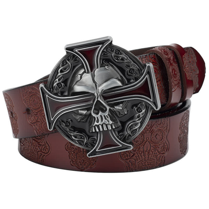 Cinturón de cuero con estampado de calavera en relieve para hombre